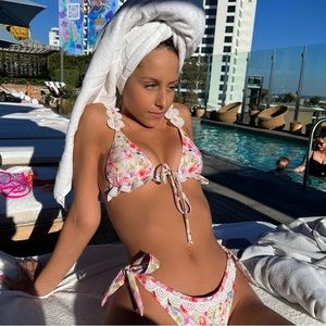 BNWOT Strawberry Milk Mob Bittersweet Samba Bikini Set